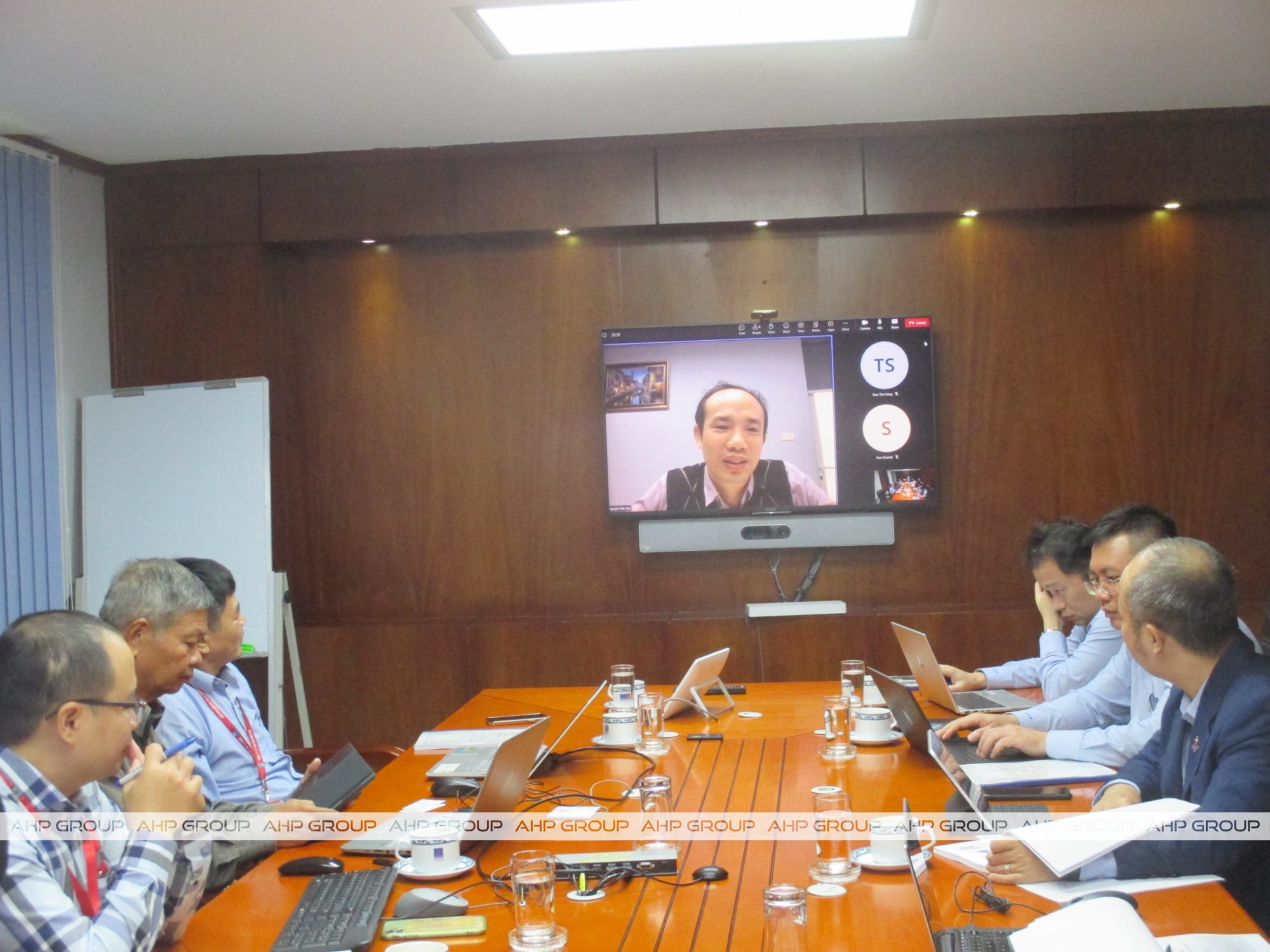 https://ahpgroup.vn/upload/image/%E1%BA%A2nh%20bai%20vi%E1%BA%BFt/binh-son-1.png