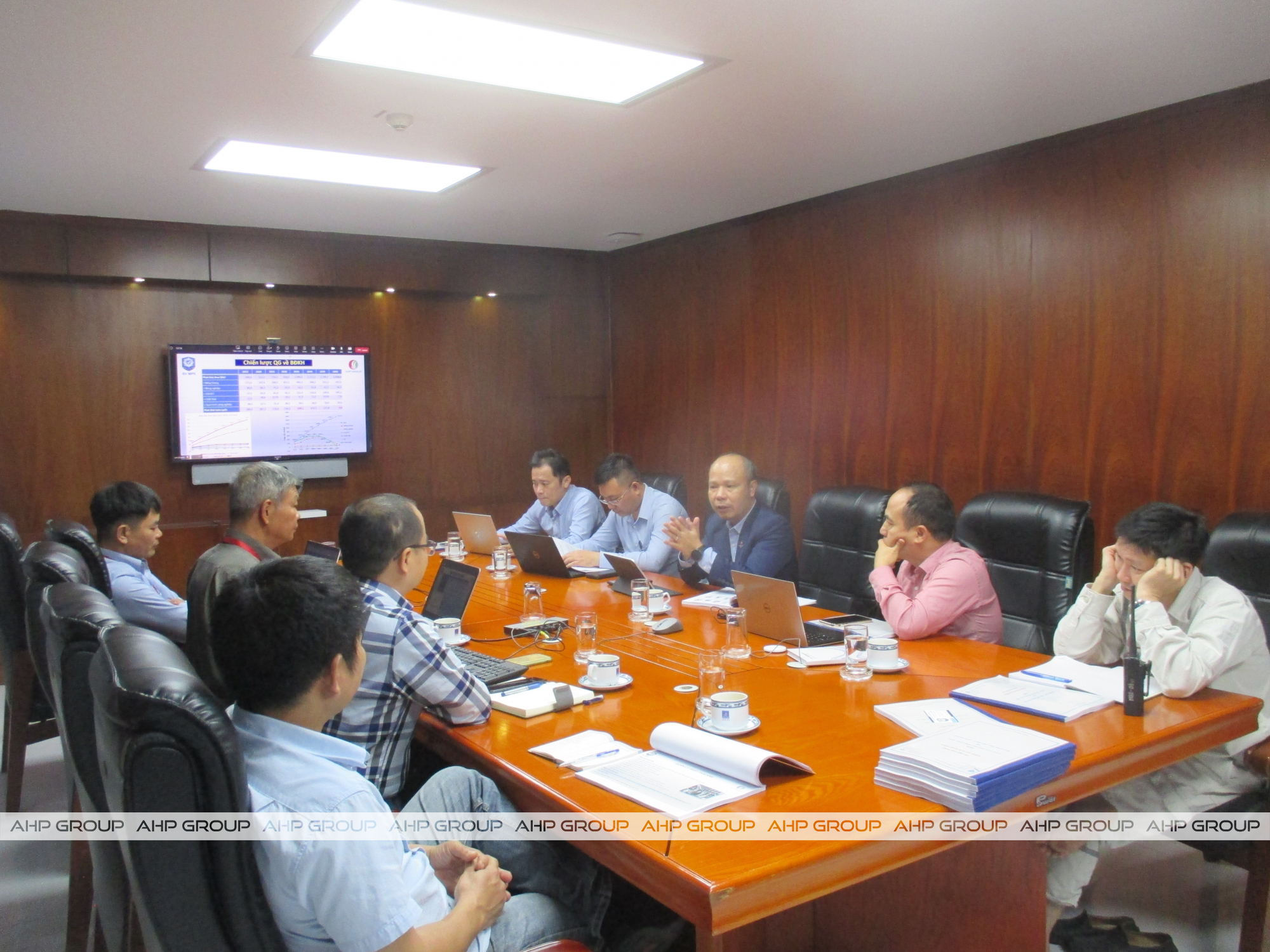 https://ahpgroup.vn/upload/image/%E1%BA%A2nh%20bai%20vi%E1%BA%BFt/binh-son-2.png